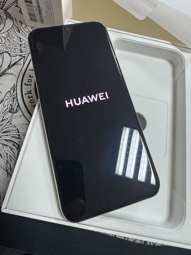 Huawei Pura 70 Ultra 5G 16/512gb - чисто нов с 2 год гаранция от А1