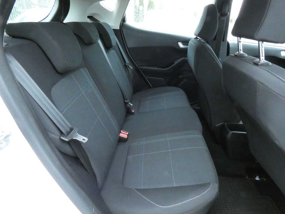 Ford Fiesta / 3 unitati / lane assist / diesel