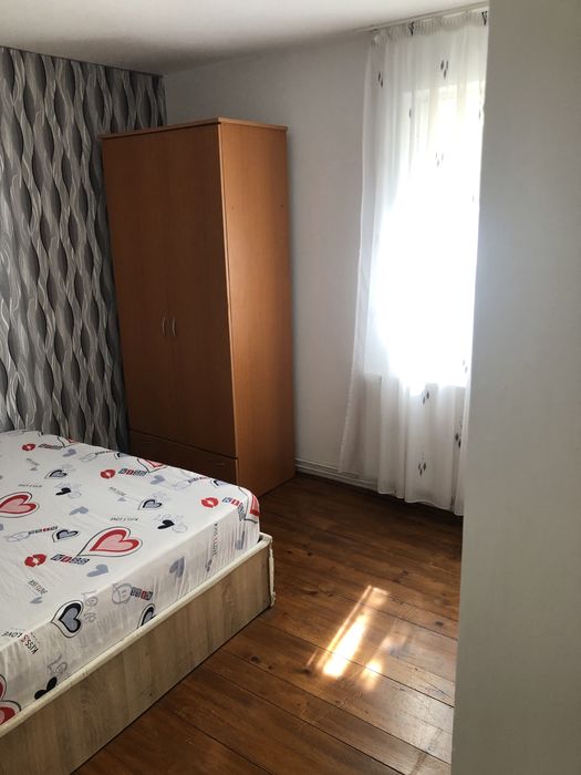 Vind apartament in Valeni de Munte
