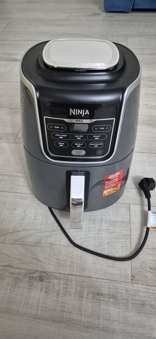 Friteuza cu aer cald Ninja AF160EU, 1750W, 5.2L, 6 functii de gatit,