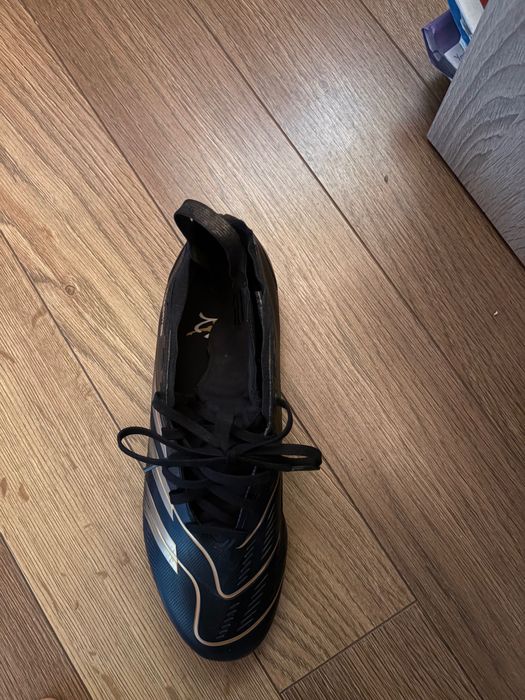 Бутонки adidas predator полупрофесионални