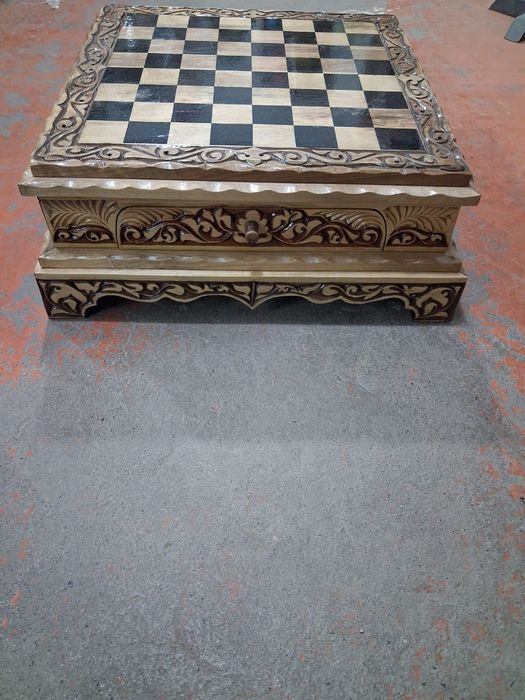 Шахматный стол сатылады новый