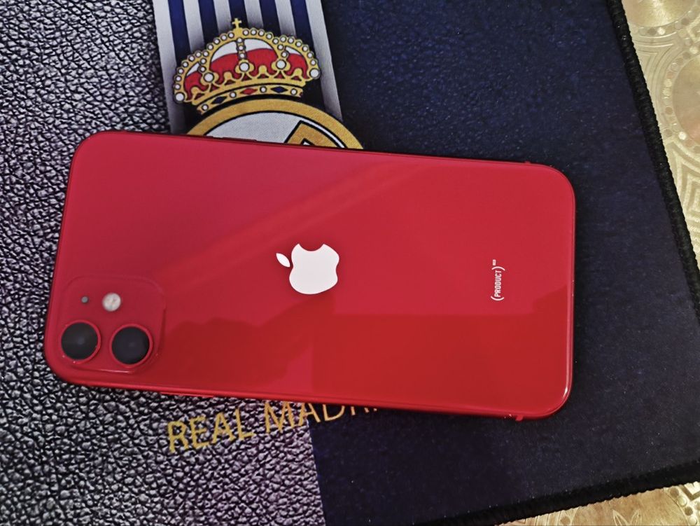 Iphone 11  xolati edial usta kurmagan ishlashlari yaxshi