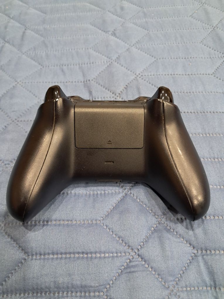 Xbox One контролер