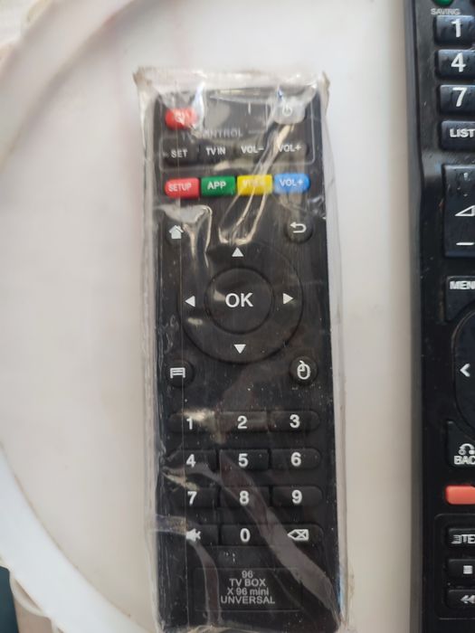 LG Televizor, состояние нормально, 32 размер + андроид приставка