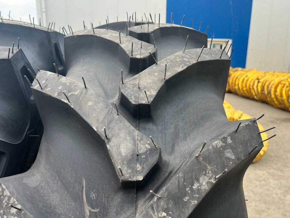 18.4-30 cu 16 pliuri cauciucuri noi marca PANTHER pentru tractor