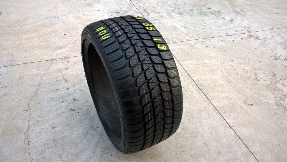 O anvelopa noua de iarna 275 35 19 bridgestone blizzak LM 25