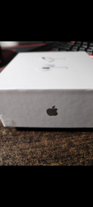 vand căști airpods