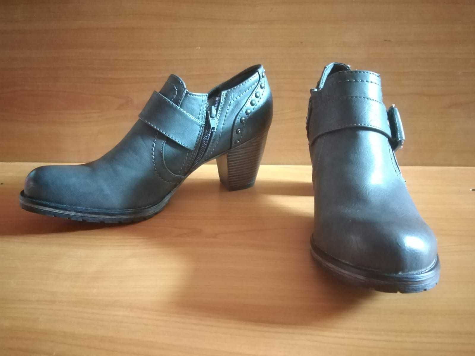 Pantofi dame nr 42, piele ecologică  de calitate