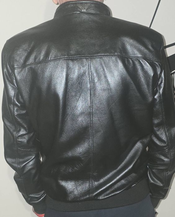 EMPORIO ARMANI-кожено яке.