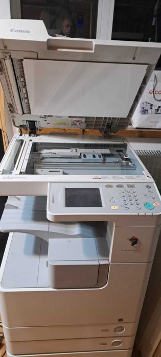 Copiator canon  Image Runner 2530i