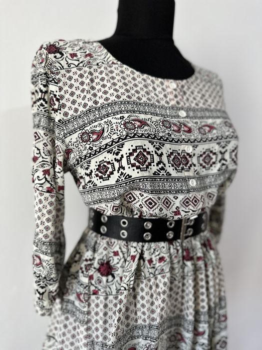 Rochie cu model traditional