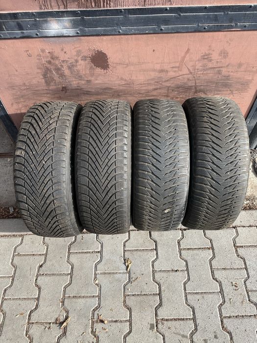 Cauciucuri iarna Pirelli 205 55 16 6 mm la 100 ron buc an 2020