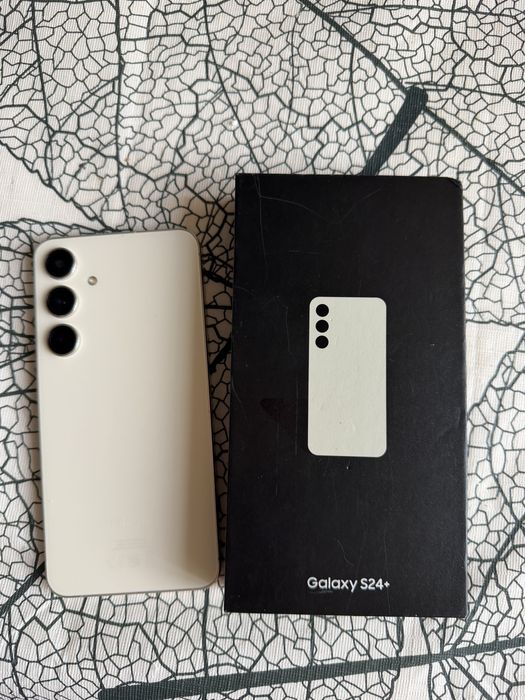 Samsung Galaxy S24 Plus цвят: Пясъчен 512GB