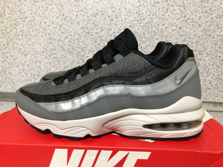 ОРИГИНАЛНИ *** Nike Air Max 95 GS Shield