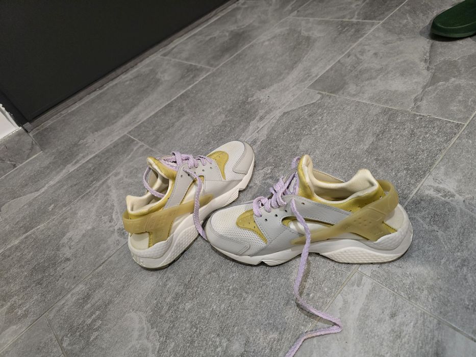 Adidasi Nike- marime 36