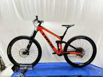 Trek Slash 9.8 Carbon
