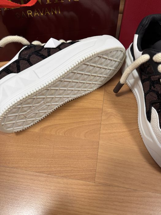 Обувки Valentino