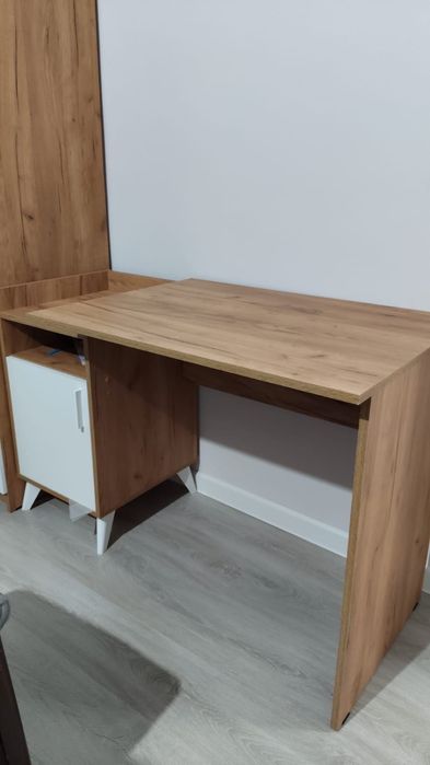 Продам шкаф с рабочим столом