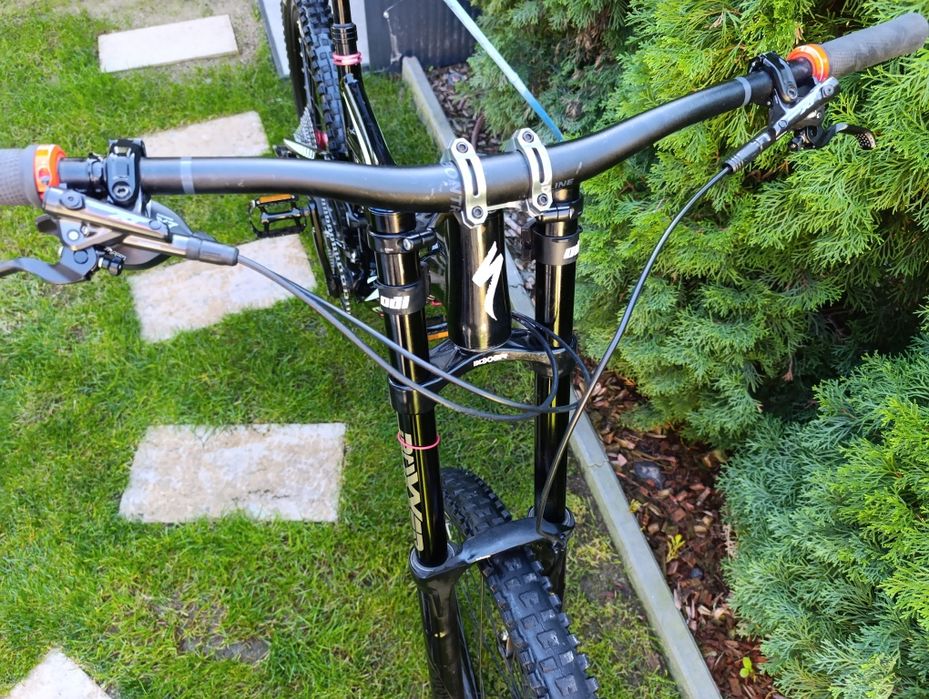 Планински велосипед Мекица SPECIALIZED ENDURO за скачане. 27,5/M.