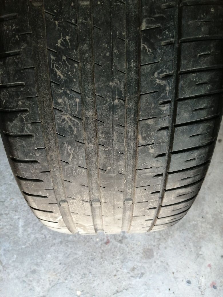 Anvelope vara Falken 235/45/R18 DOT 2017