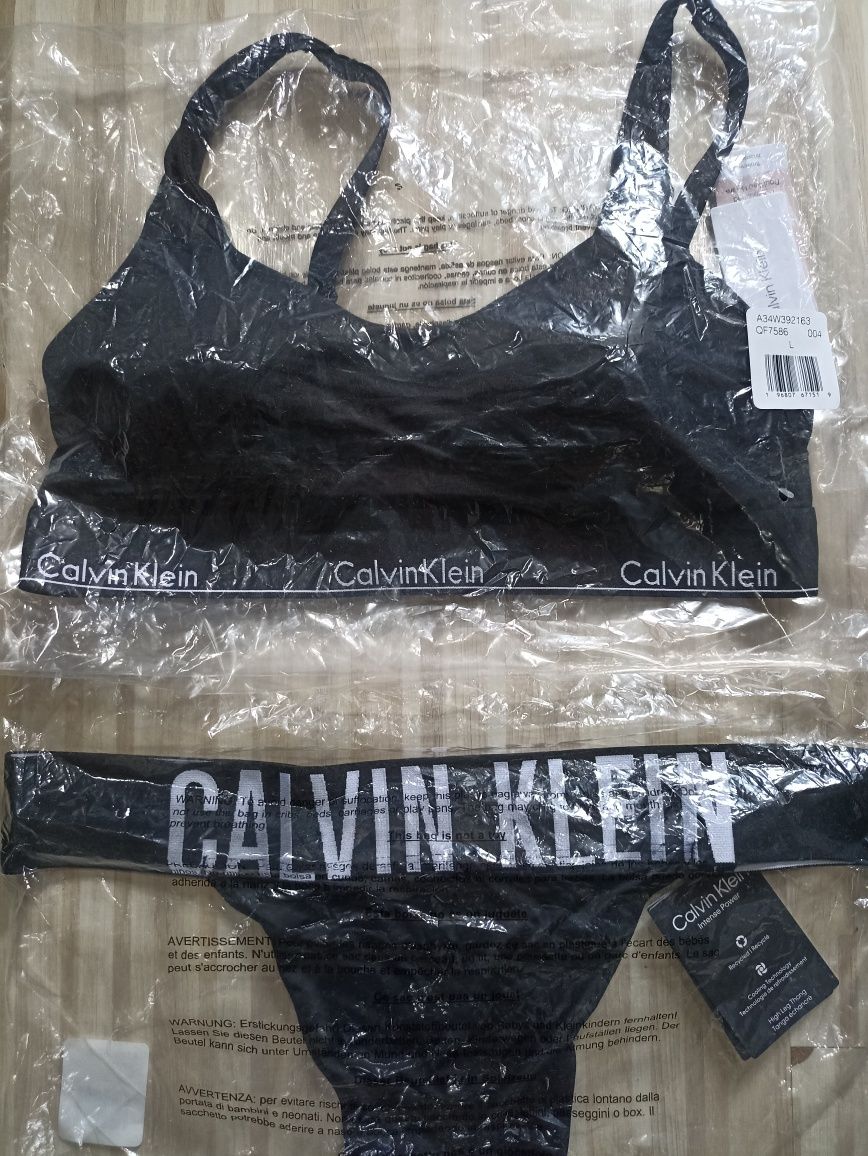 Calvin Klein.Комплекты нижнего белья для девушек!
