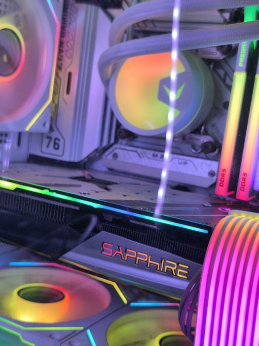 Sapphire Nitro+ RX 5700XT OC 8gb  видеокарта