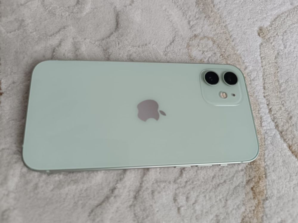 iPhone 12 128 Гб в отличном состоянии. Не ремонтировался!