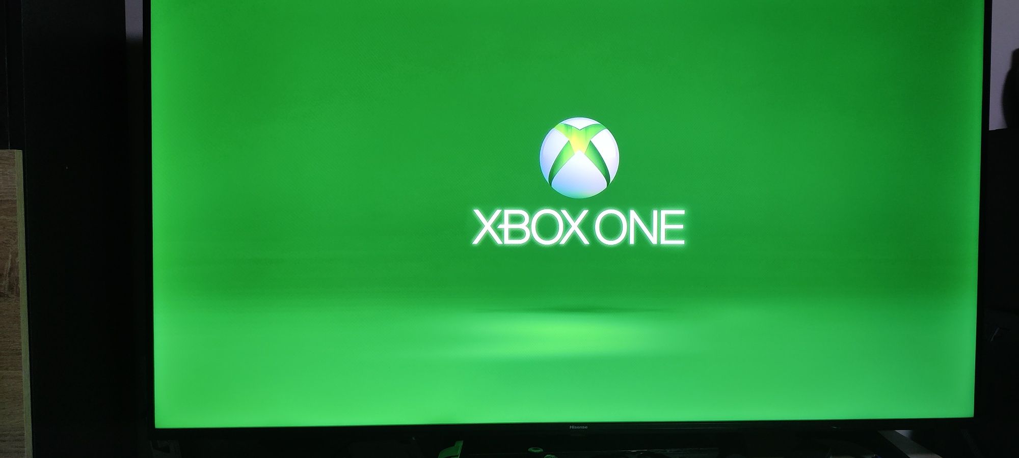 Xbox one 500g cu maneta pe fir