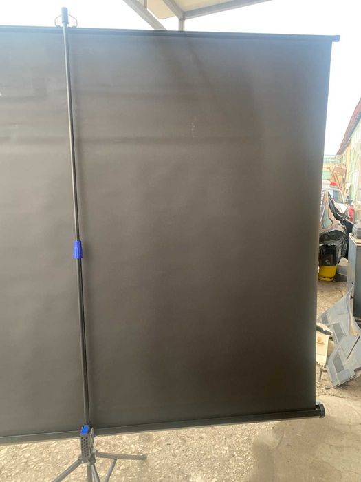 Прожекционен екран за  домашно кино Duronic BPS100 4:3 100-инчов