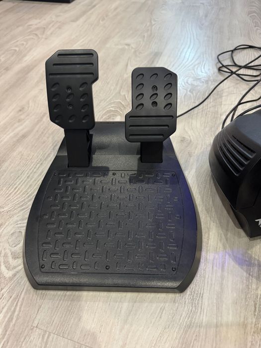 Волан Thrustmaster T150 за PlayStation 4