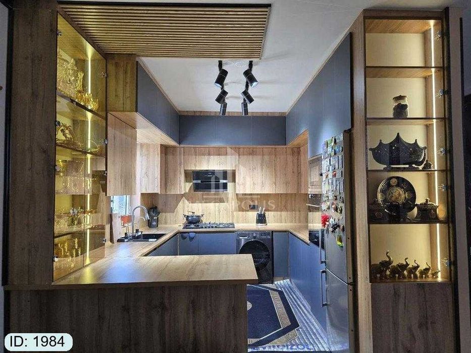 Sharq 2 tarafda 3 xona tayyor kvartira sotuvga chiqdi №1984