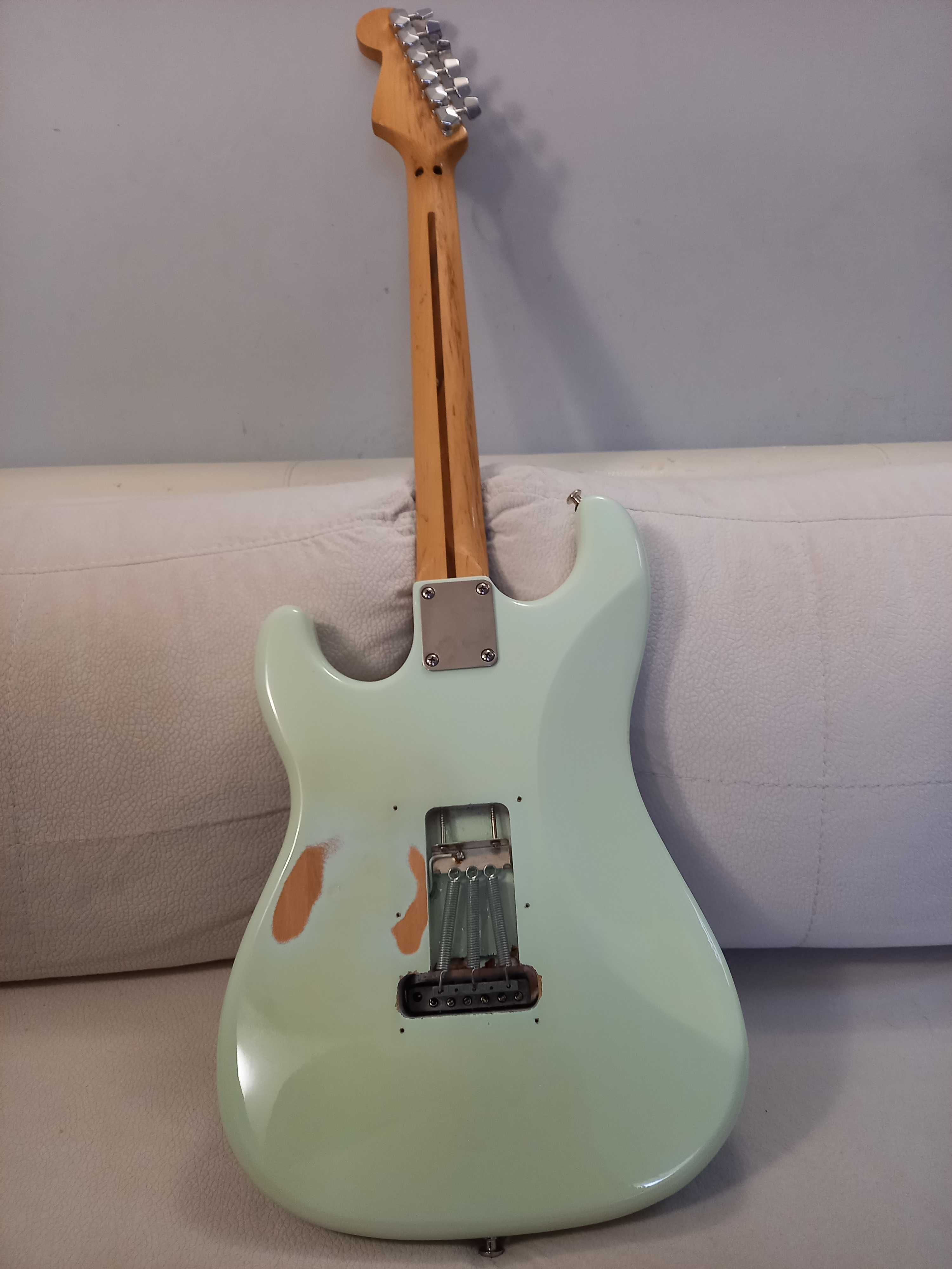 '92 SQUIER Stratocaster MIK