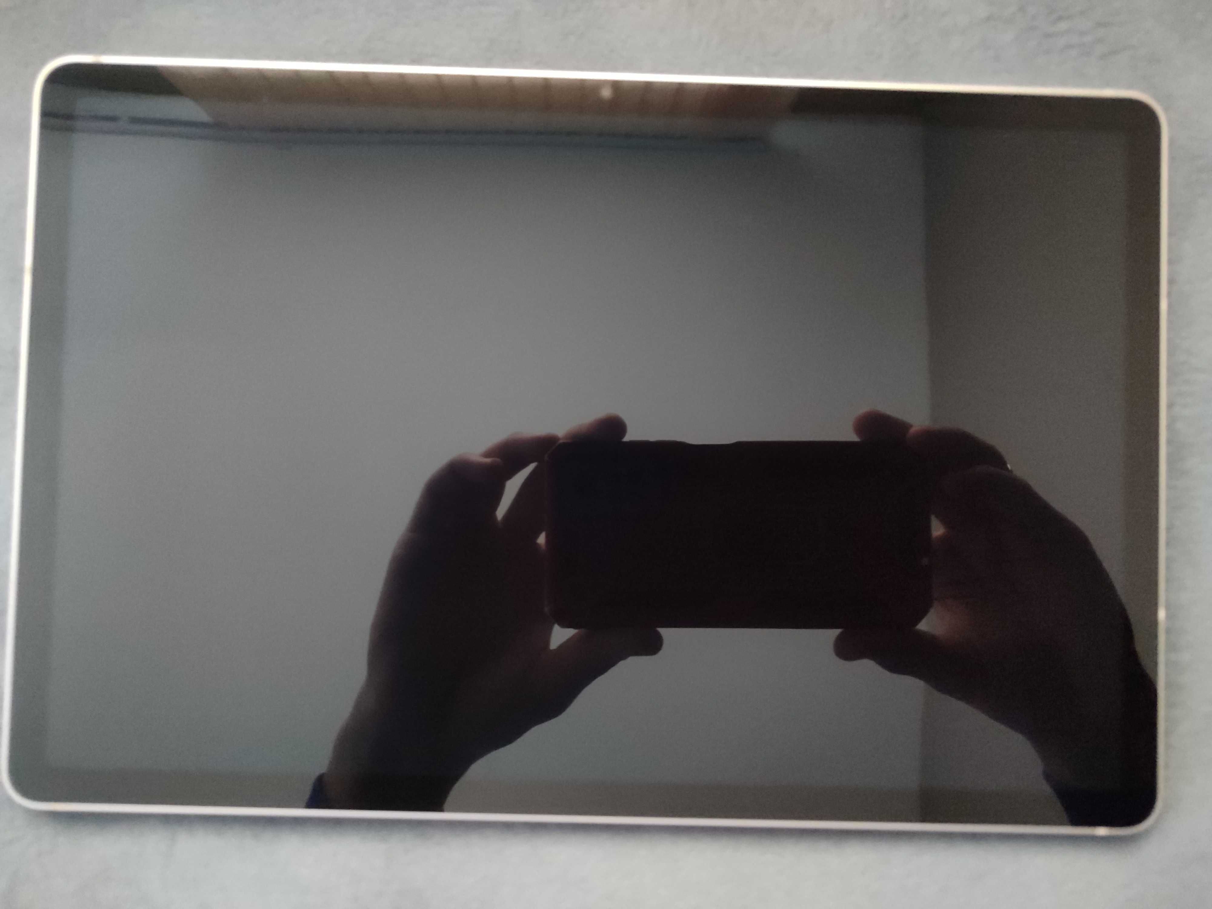 Galaxy Tab S9 5G с клавиатура