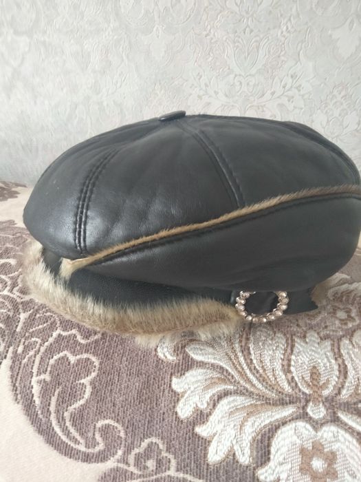 Женская зимняя кепи