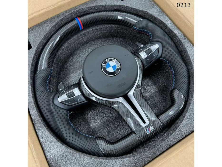 Volan sport carbon M pentru BMW Seria E 1 3 X1 X5 X6 E90 E70 E53