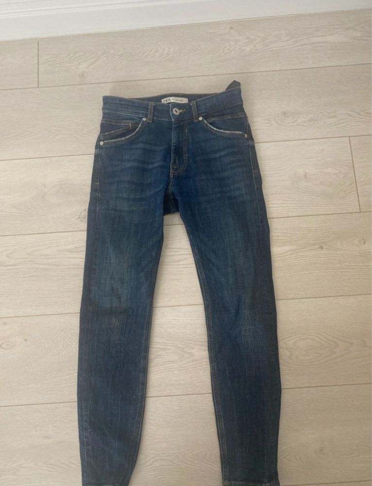 Blugi Zara (eur 36)