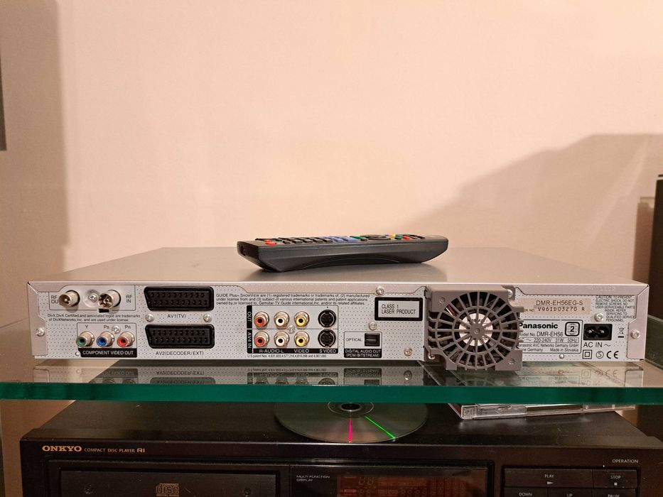 HDD Dvd recorder Panasonic  DMR-EH56  cu hard disc, sd card.