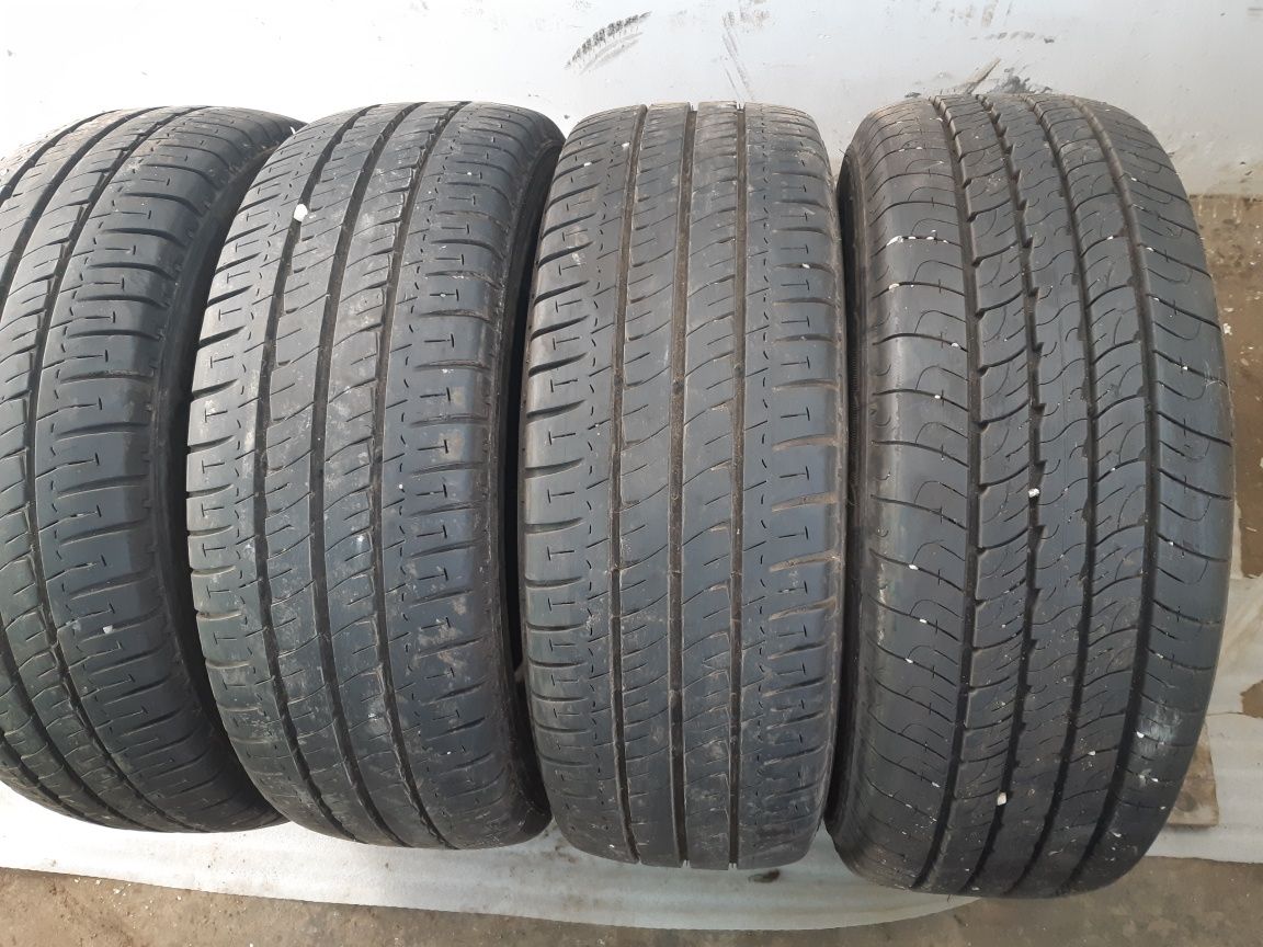 Vand 4 anvelope vara Googyear Marathon 235/65R/16C