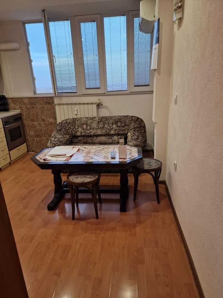 Дава се под наем Двустаен апартамент в Пловдив, Изгрев - 45 кв.м за 255 € - Снимка #8