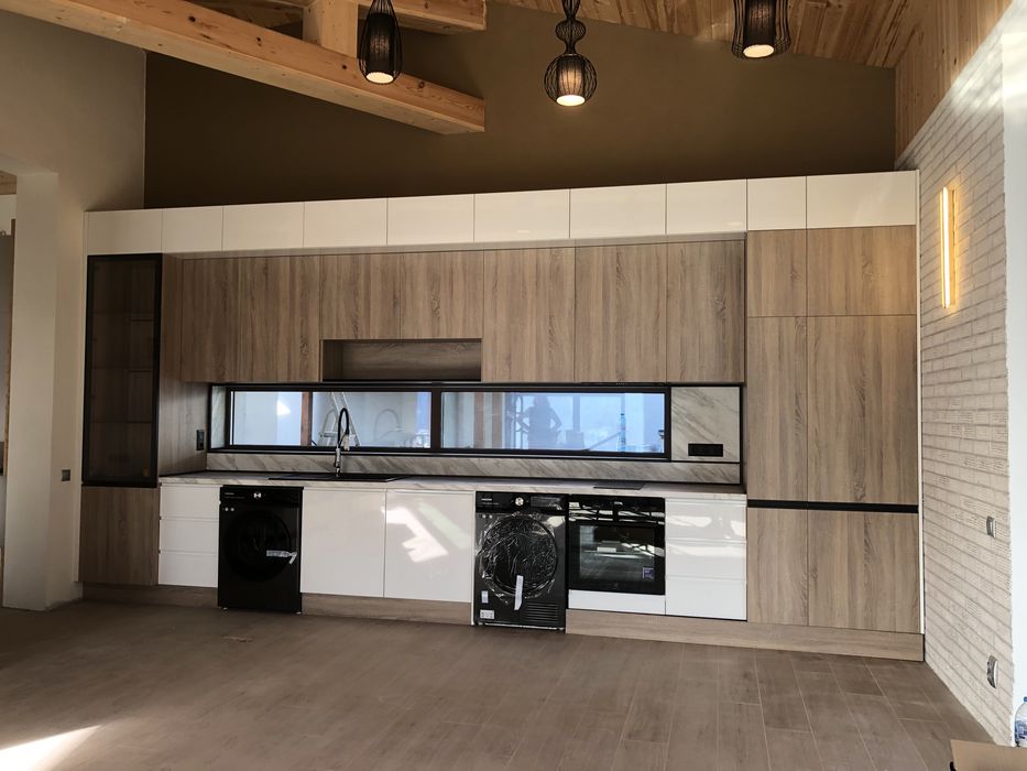 Мебели по поръчка