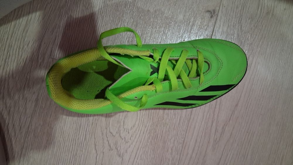 Запазени стоножки Adidas - 35 н.