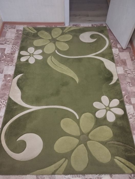 Палас с растительным орнаментом