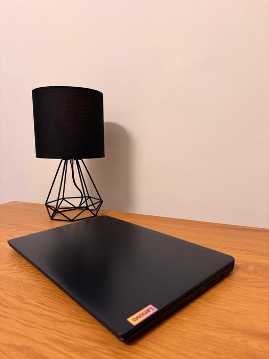 лаптоп Lenovo IdeaPad Slim 1