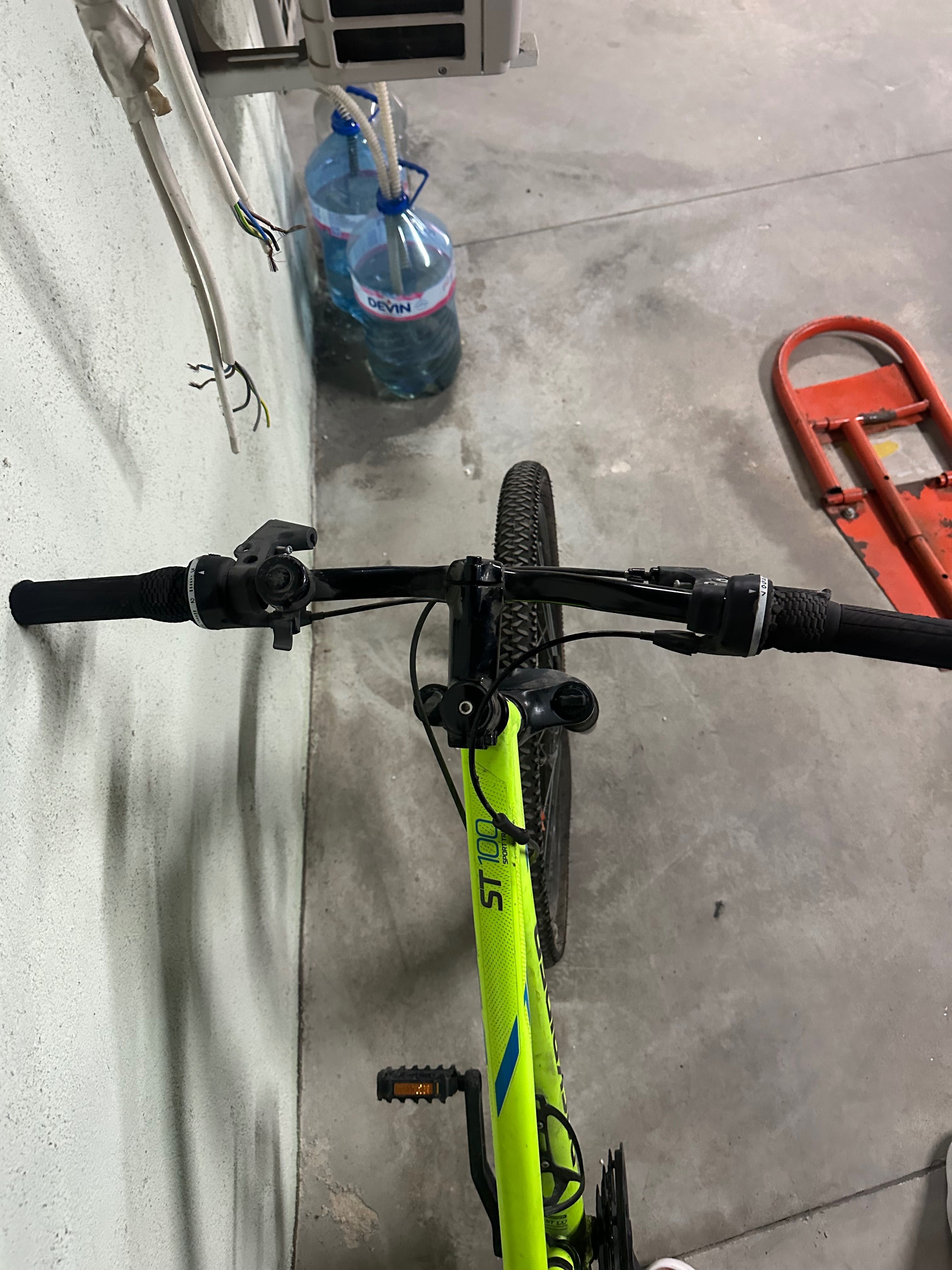 Велосипед Rockrider st100