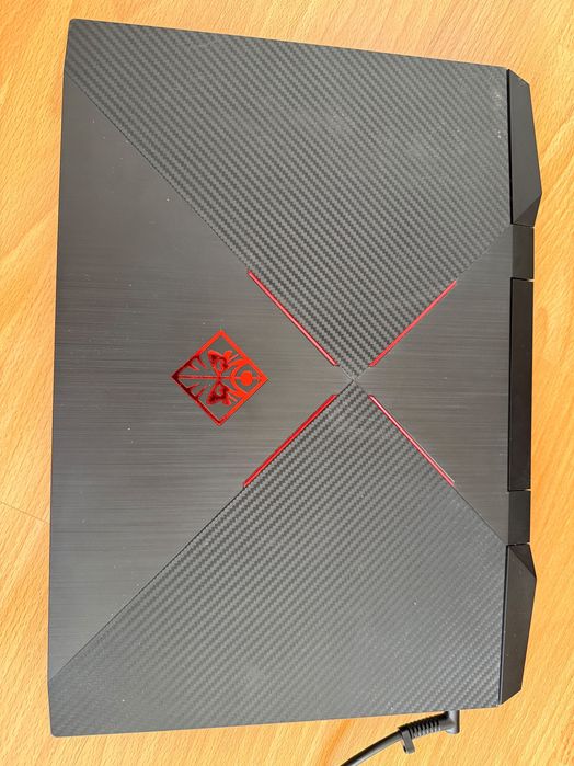 HP Omen 15.6” NVIDIA GTX 1650 спукан дисплей!