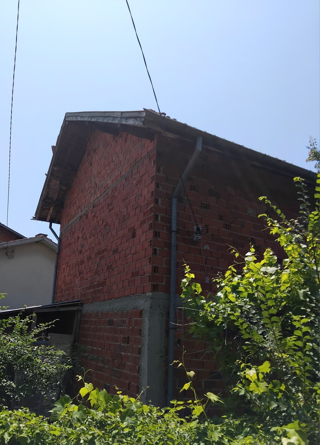 Продава къща в с.Горна Гращица общ.Кюстендил