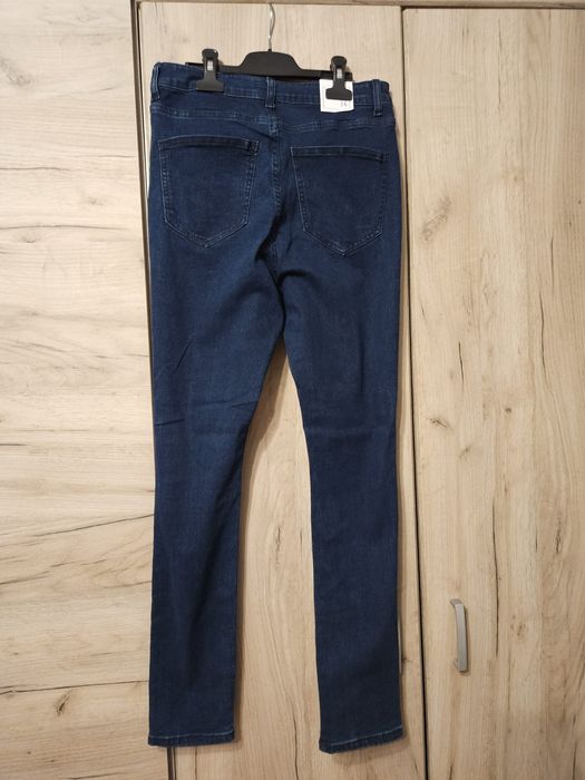 Blugi damă skinny