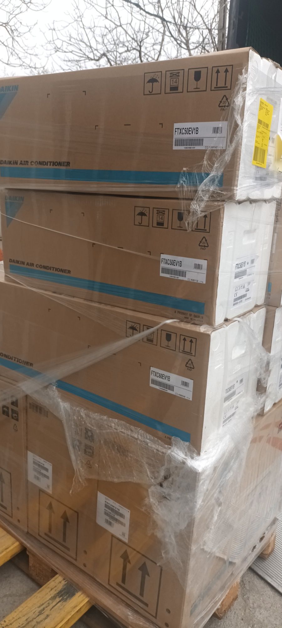 Aparat de aer conditionat Daikin Sensira  12000BTU/wifi/2025