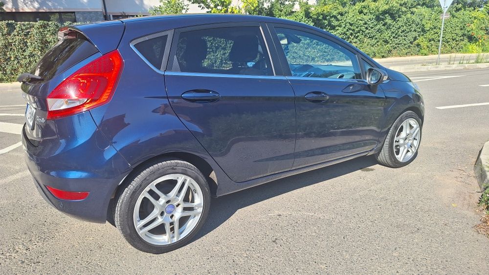 Ford Fiesta Titanium 1.6 Tdci, 95cp, camera